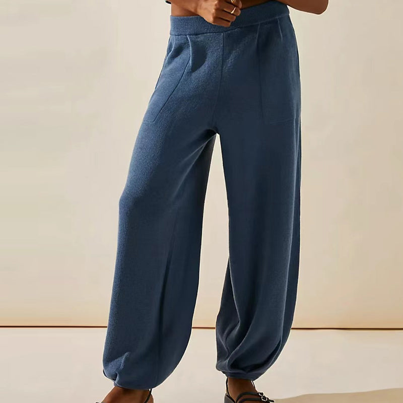 Two-Piece Knitted Loungewear Set – Loose Shirt Top and Wide-Leg Cuffed Trousers