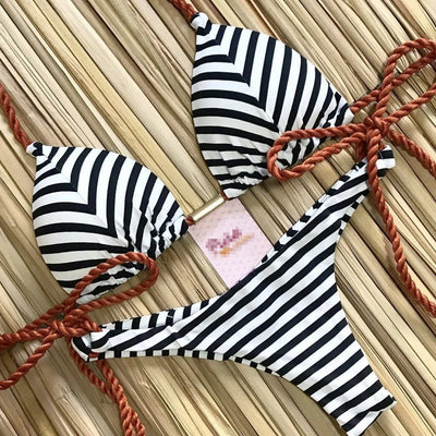 Juna Lace-Up Bikini | Trendy & Sexy