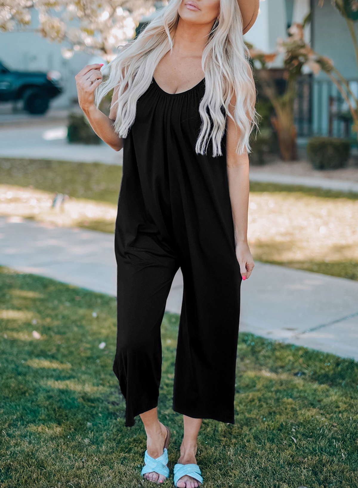 Leila™️ - The ultimate flowing jumpsuit for the modern woman!