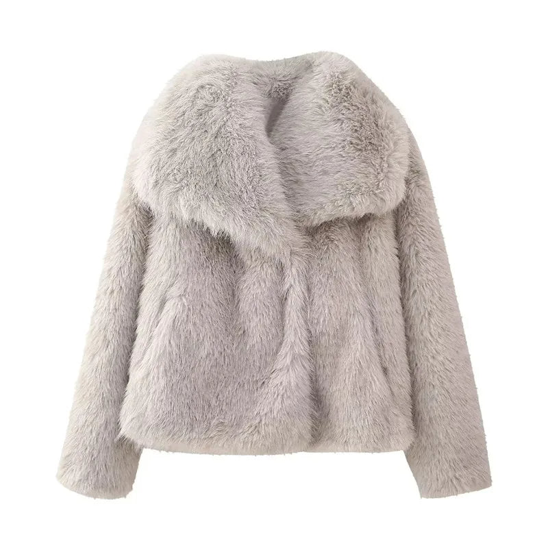 Luxurious Faux Fur Coat for Chic Winter Style – Elegant, Warm, and Eco-Friendly