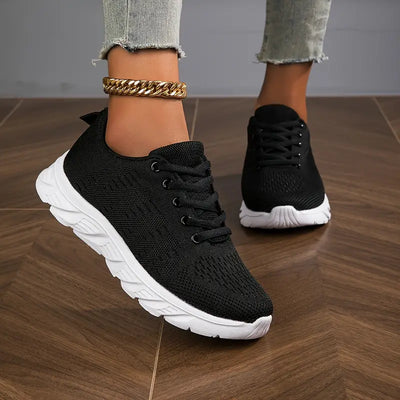 Relaxed and Stylish Sneakers - Breathable Comfort & Support