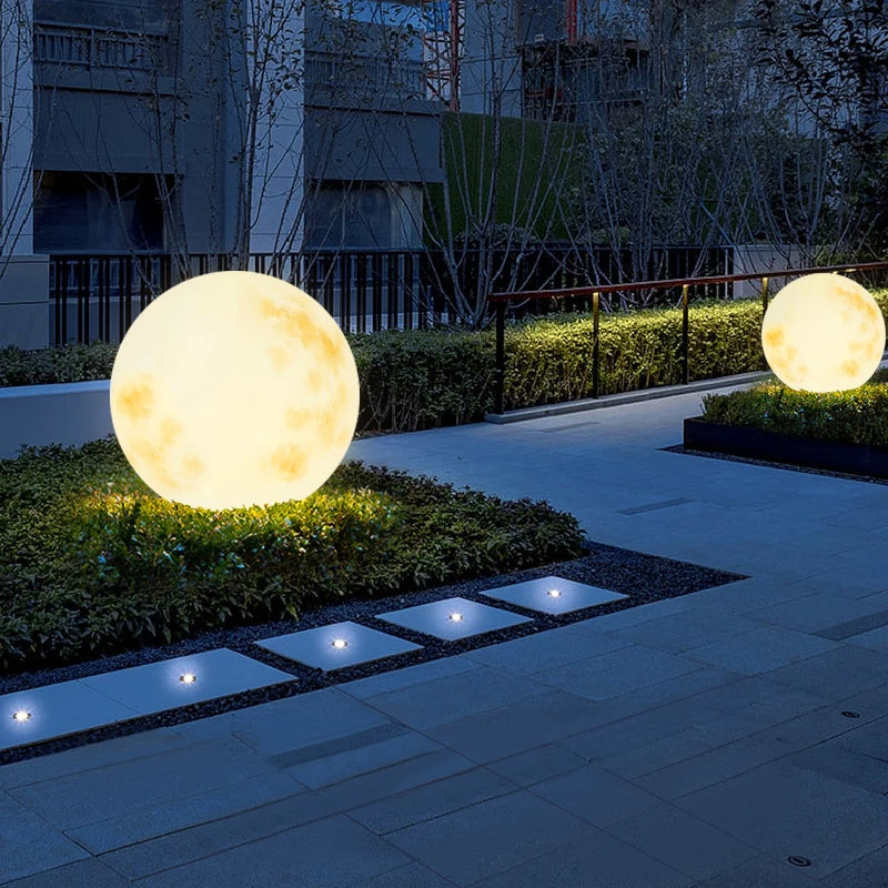 Garden Moonlamp | Garden lamp in the shape of a moon!