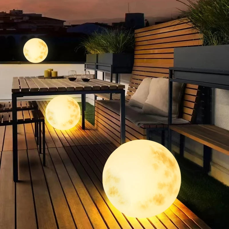 Garden Moonlamp | Garden lamp in the shape of a moon!