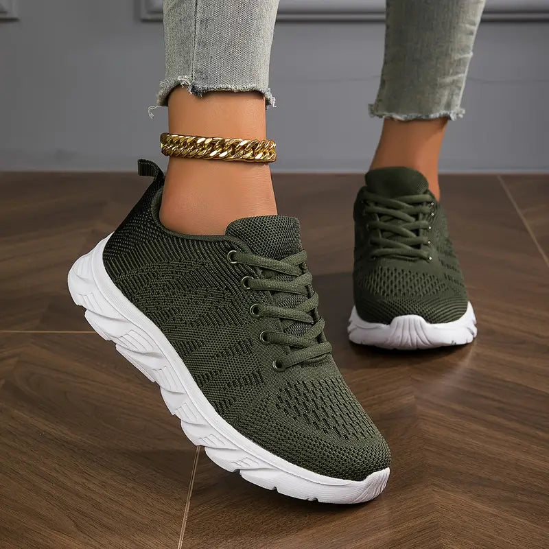 Relaxed and Stylish Sneakers - Breathable Comfort & Support