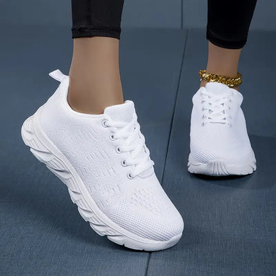 Relaxed and Stylish Sneakers - Breathable Comfort & Support