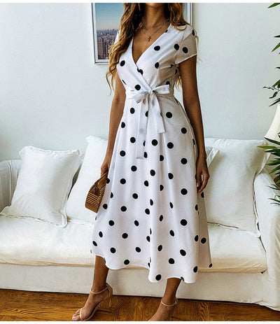 Juna Dress with Polka Dots | A Playful & Elegant Women's Dress