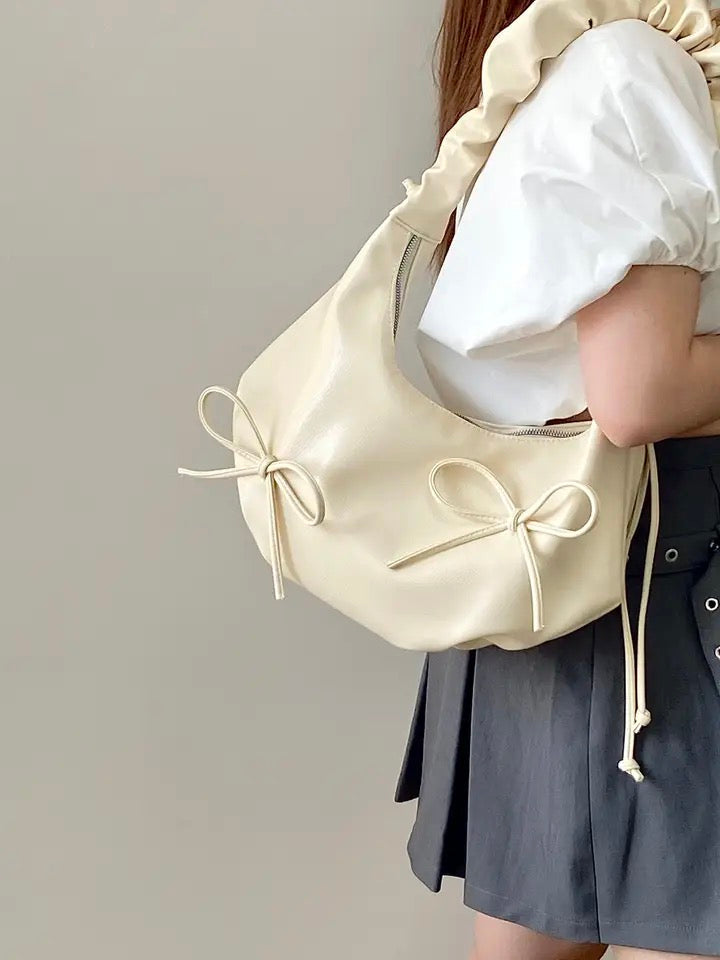 BOWS BAG – Elegant Bow-Detail Handbag