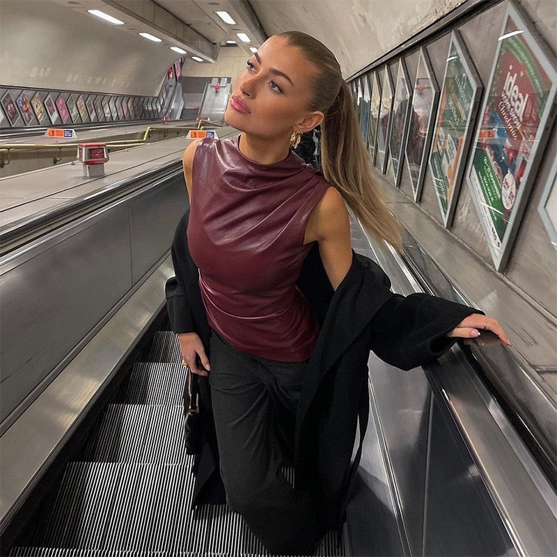 Donna Faux Leather Top – Sleek, Chic, and Perfect for Any Occasion