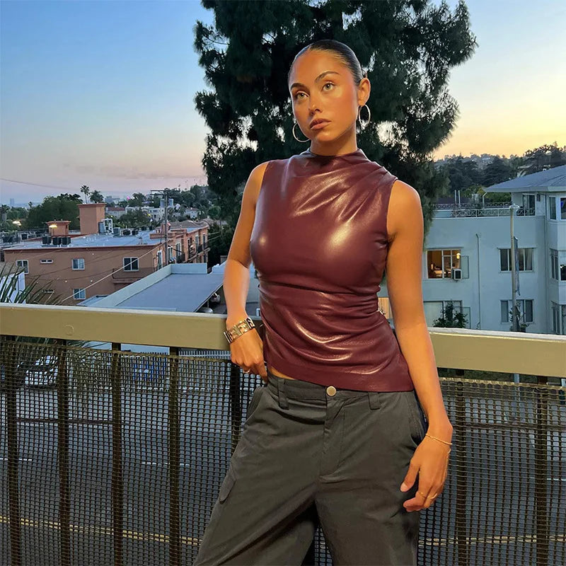 Donna Faux Leather Top – Sleek, Chic, and Perfect for Any Occasion