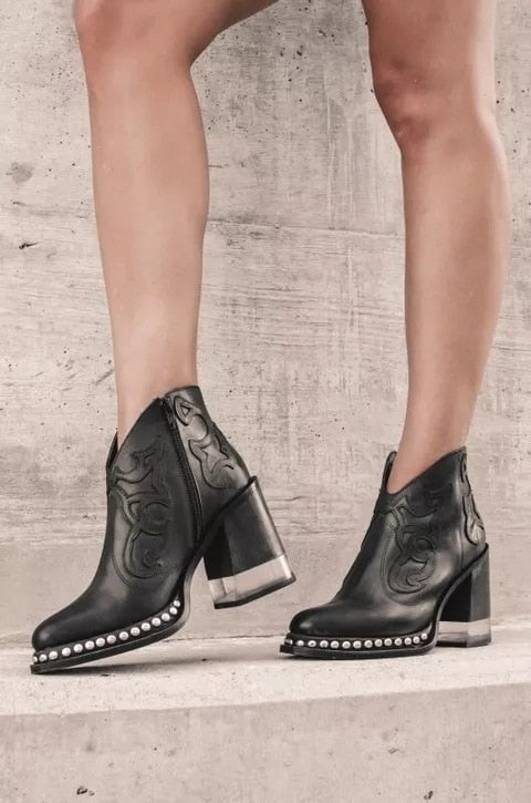 LibertyBoots™: Women's Cowboy Ankle Boots - Stylish, Studded, and Trendy