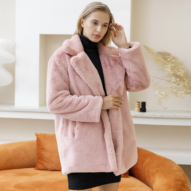 Emma Faux Fur Coat | The Perfect Choice for Winter Warmth