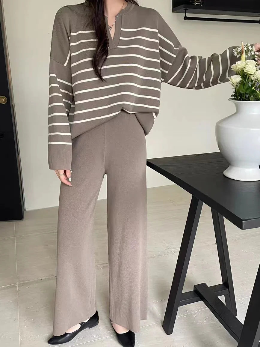 Cozy Long Sleeve Sweater & Pant Set – Stylish and Comfortable Loungewear