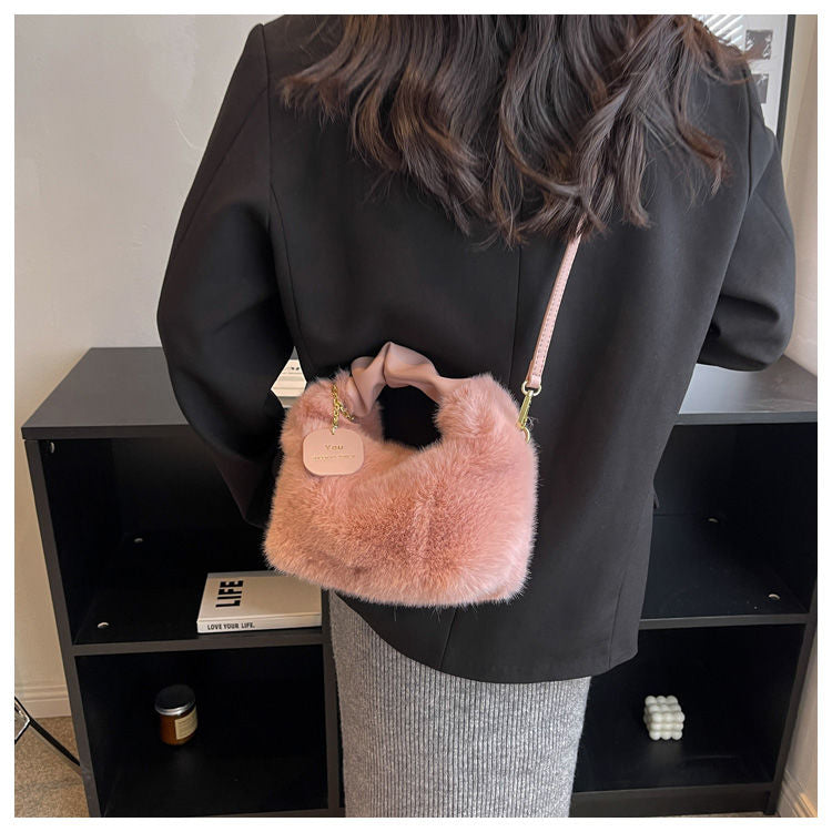 Fluffy Handbag | The Bag You’ll Want to Cuddle