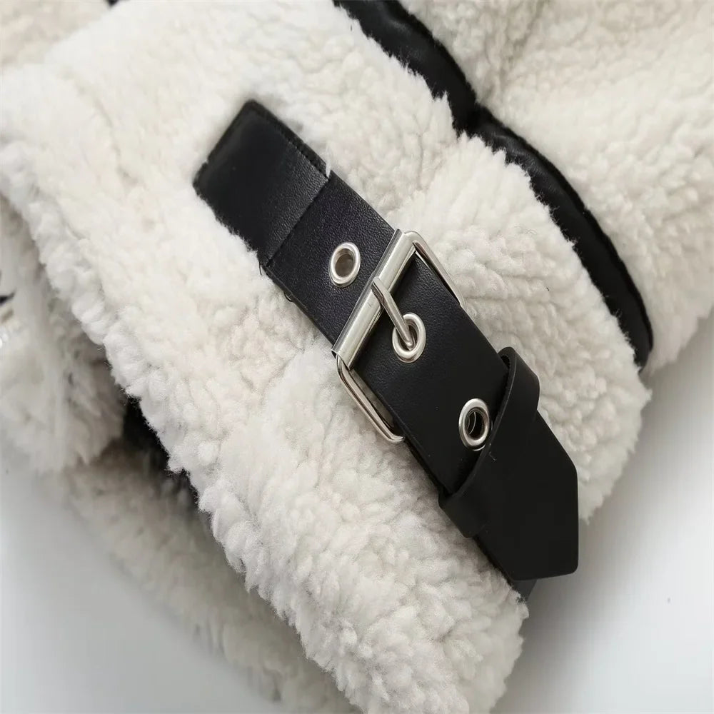 Warm Sherpa Jacket with Contrasting Details – Women's Cozy Winter Coat