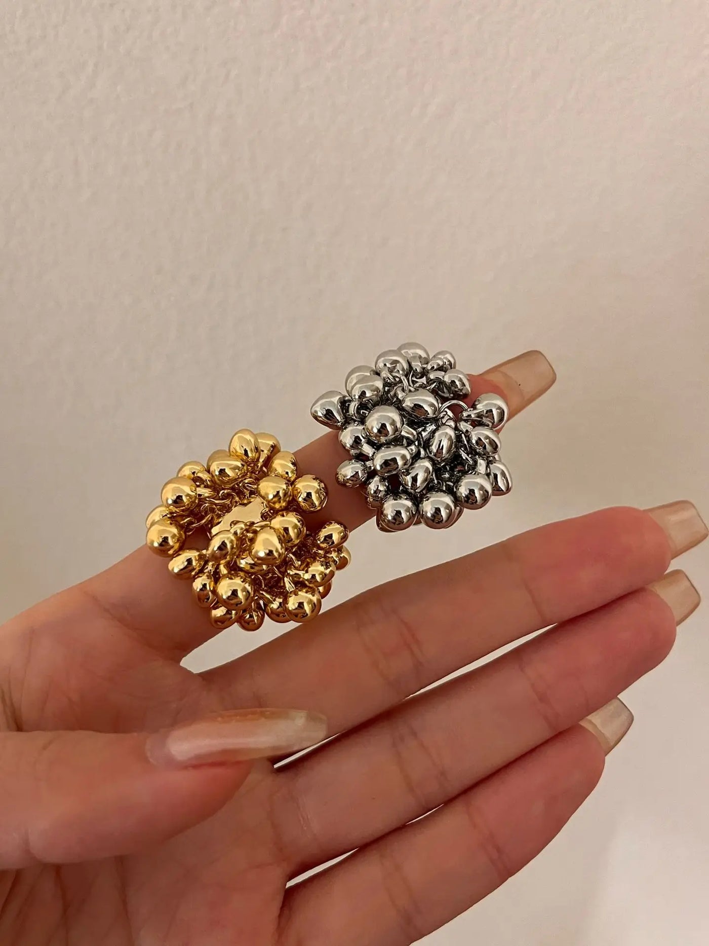 Vintage Metal Beads Open Ring – Bold Fashion for Modern Women