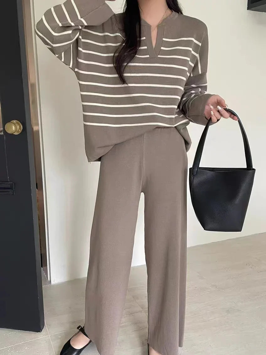 Cozy Long Sleeve Sweater & Pant Set – Stylish and Comfortable Loungewear