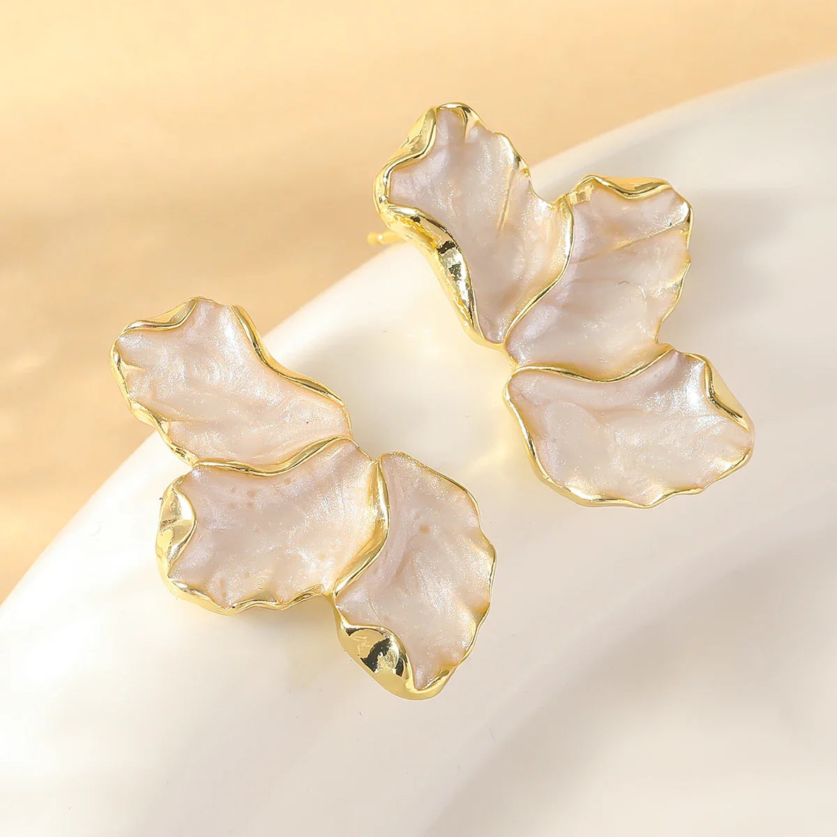 Maple Leaf Earrings – Elegant and Colorful Petal Earrings for Women