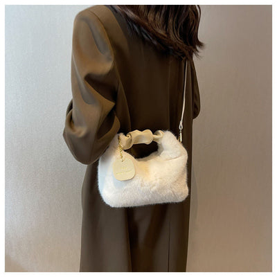 Fluffy Handbag | The Bag You’ll Want to Cuddle