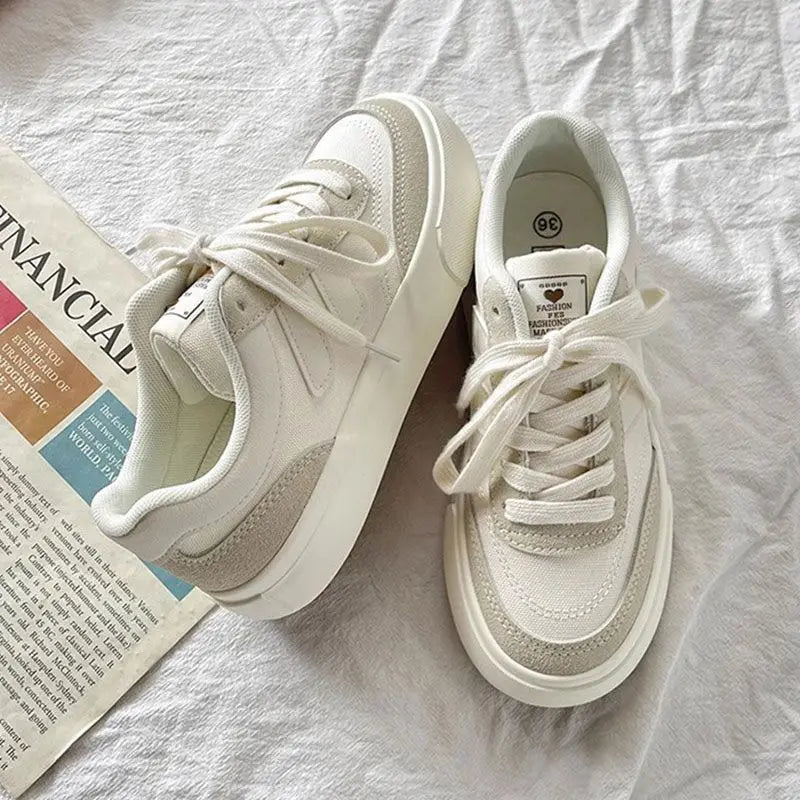 Retro Canvas Sneakers for Women - Vintage Low-Top Sneakers