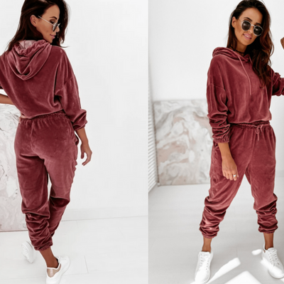 Anna Velvet Lounge Set | Soft & Stylish Women's Tracksuit