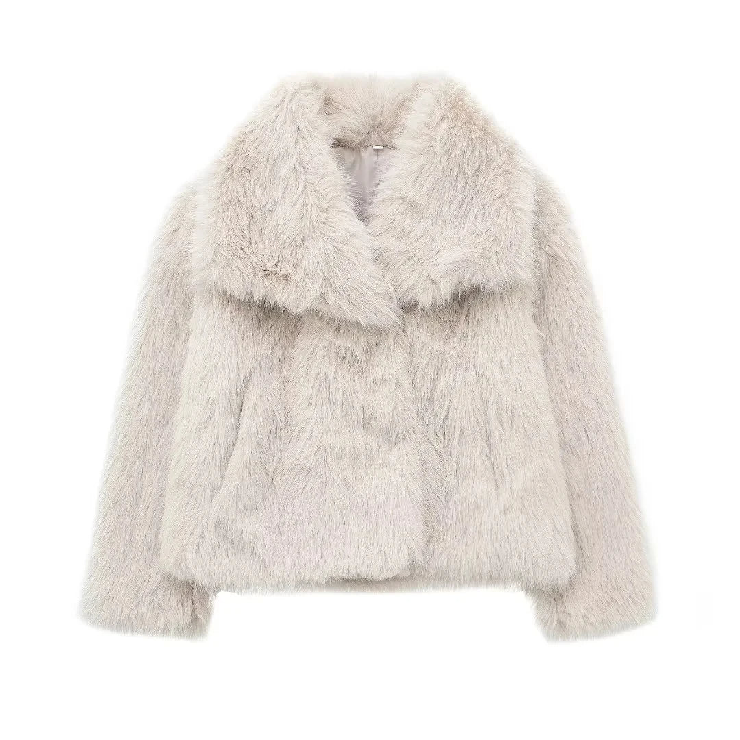 Luxurious Faux Fur Coat for Chic Winter Style – Elegant, Warm, and Eco-Friendly