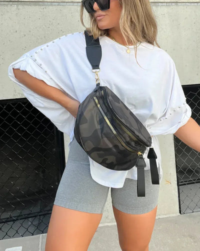 Esmée Oversized T-Shirt with Studs – Trendy and Comfortable