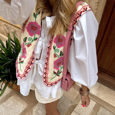 Stylish Embroidered Women's Vest - Trendy for every occasion!