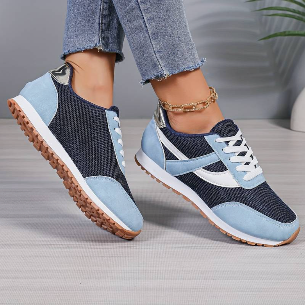 Elegance Steps Sneakers