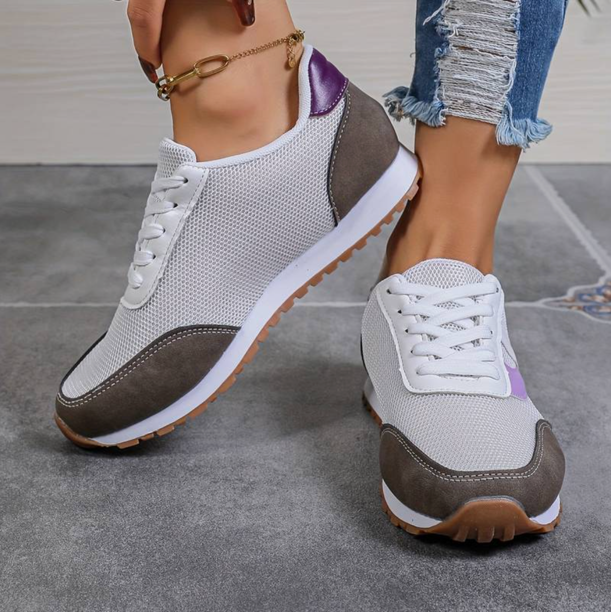 Elegance Steps Sneakers