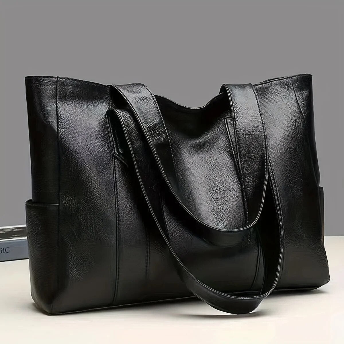 Beautiful Sleek Women Shoulder Bag