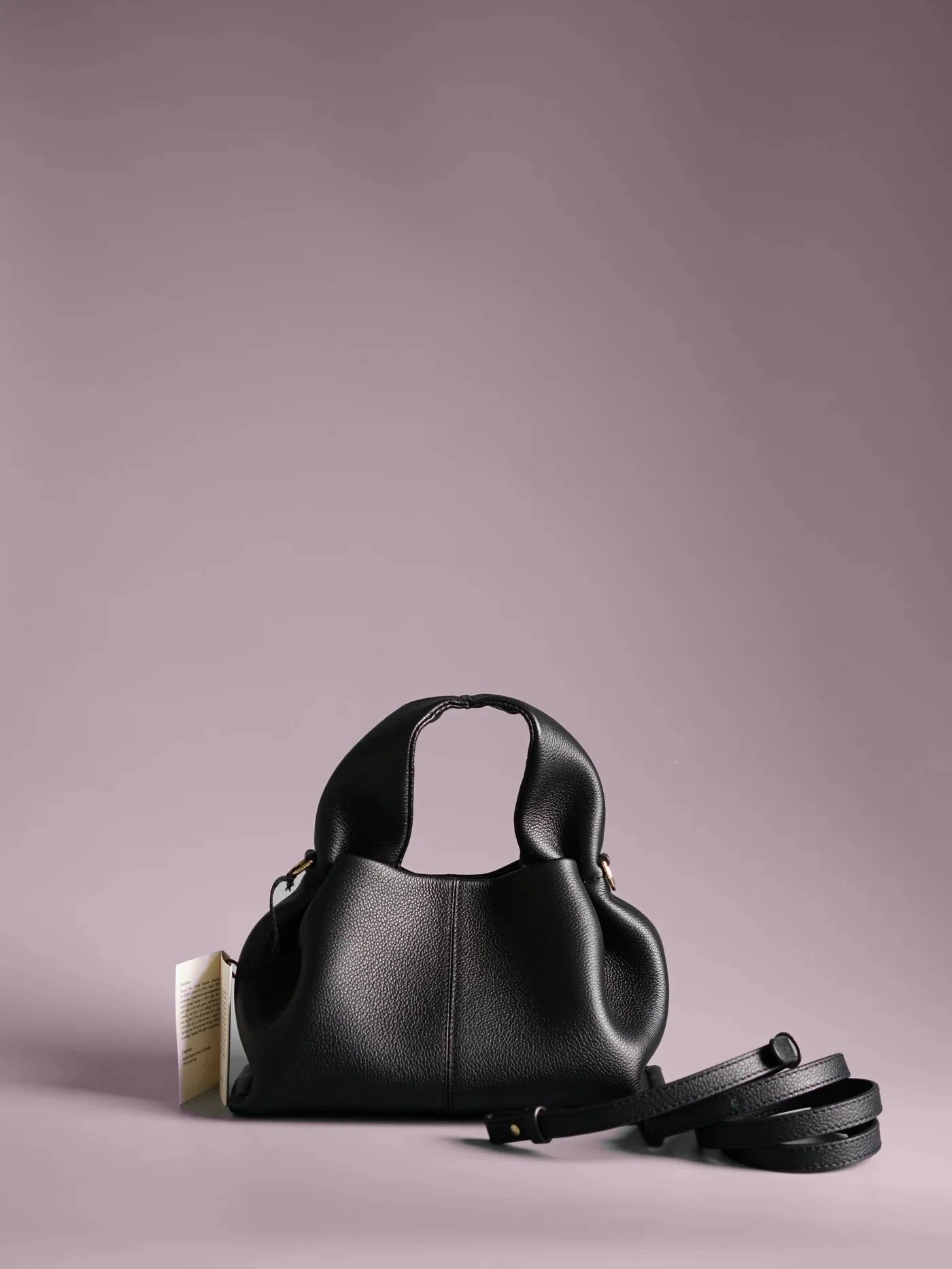 Numéro Neuf – Chic and Contemporary Bag for Effortless Elegance